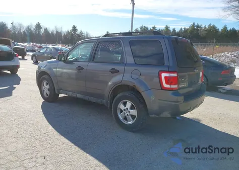 2011 Ford Escape Xlt z USA, uszkodzony, nr VIN 1FMCU9D71BKB50439